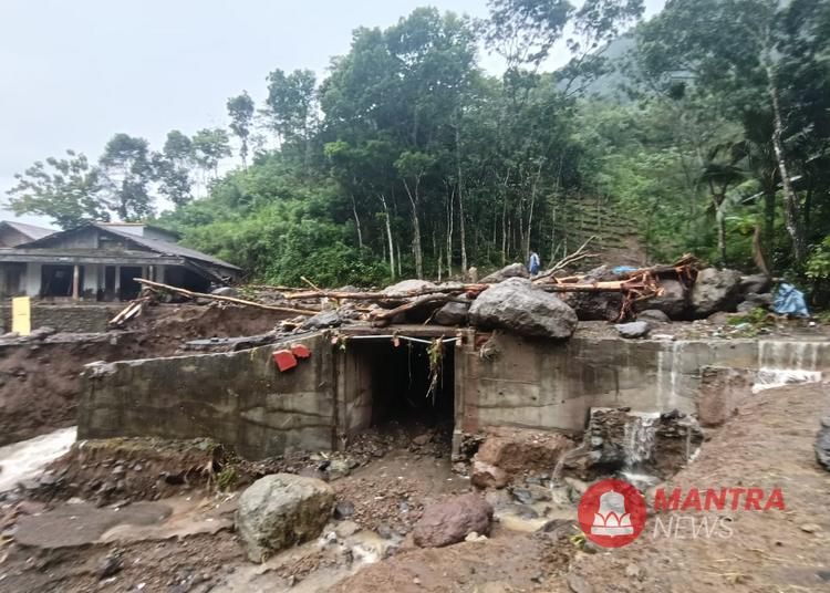 Hujan deras dua hari memicu 18 titik longsor di Jepara, satu rumah rusak berat dan akses jalan Dukuh Kajang–Tempur tertutup.